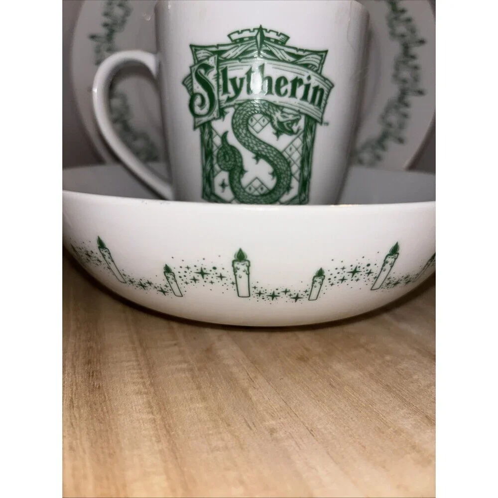 Discontinued Harry Potter Warner Brothers SLYTHERIN Bowl Plate Mug Set
